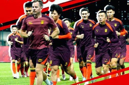 华体会体育-国足起航将遭最冷清出征 10天困守围城门可罗雀
