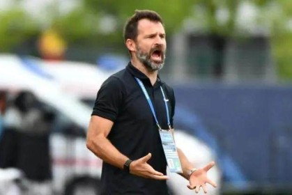 华体会官网-海港发布官方公告：莱科下课 奚志康任代理主教练